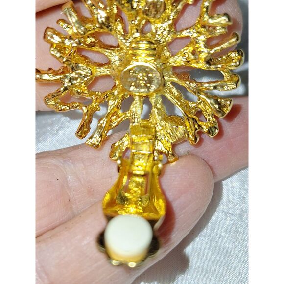 Avon KJL Vintage Women's Clip on Earrings Crystal Brutalist Regal Riches Runway - Picture 10 of 10